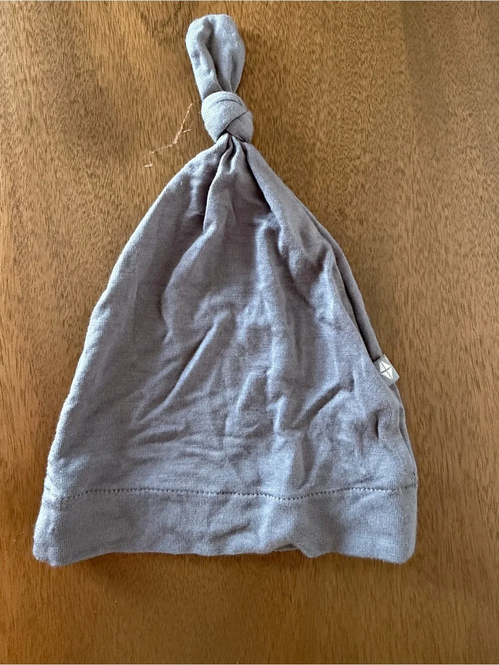 Kyte Baby Knot Hat, 0-3 MO. Color: Charcoal ( I think).